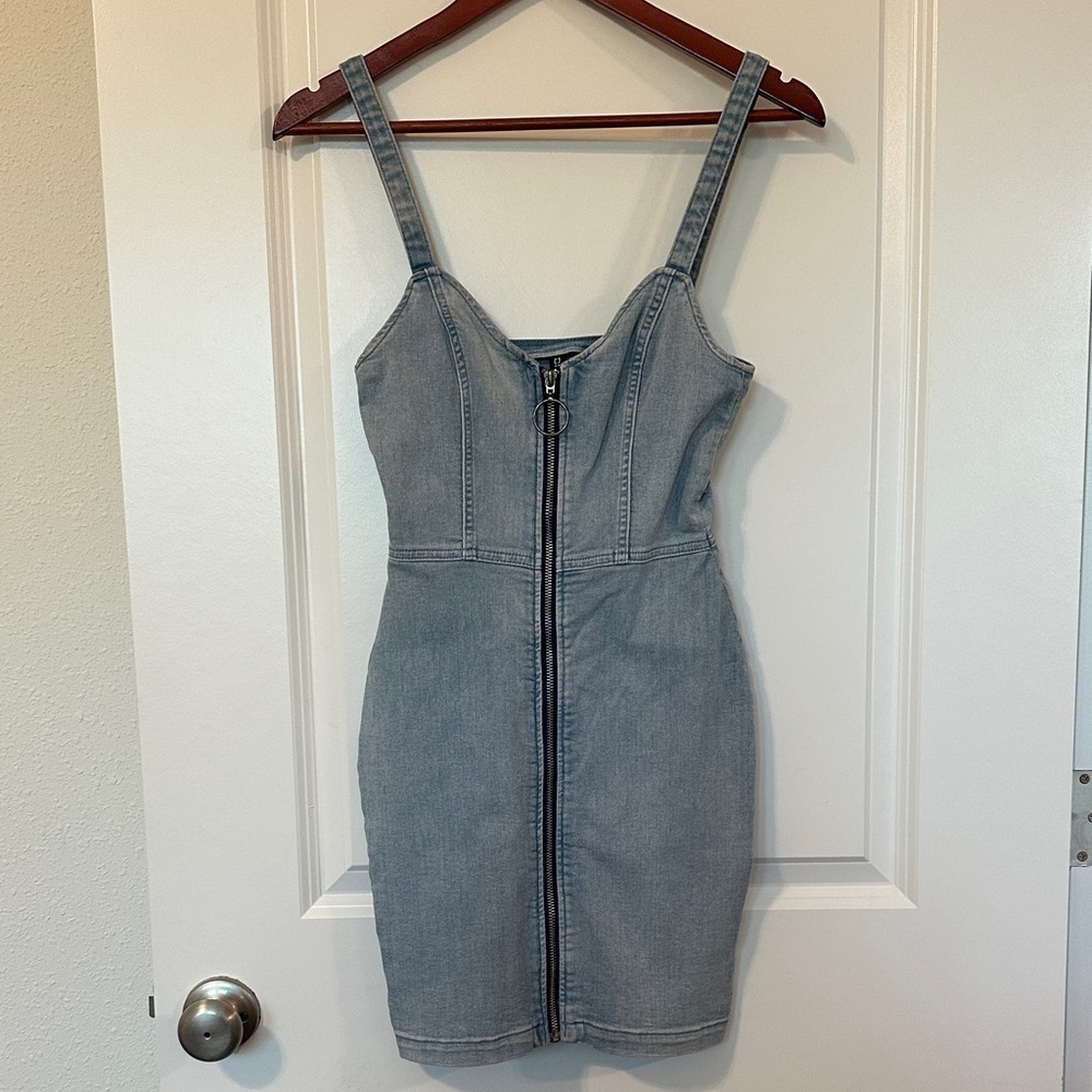 H&M Divided Light Blue Denim Zip Front Dress